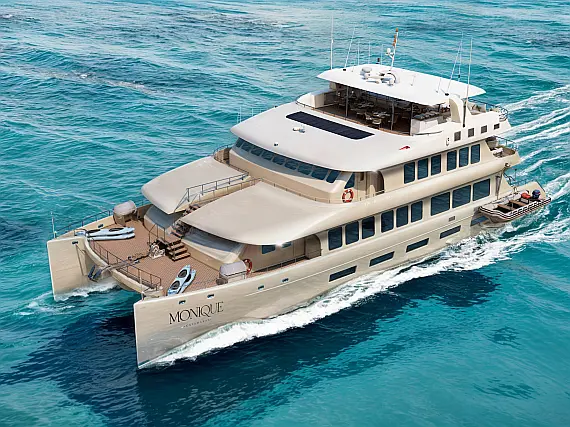 Power Cat - Monique Cabin