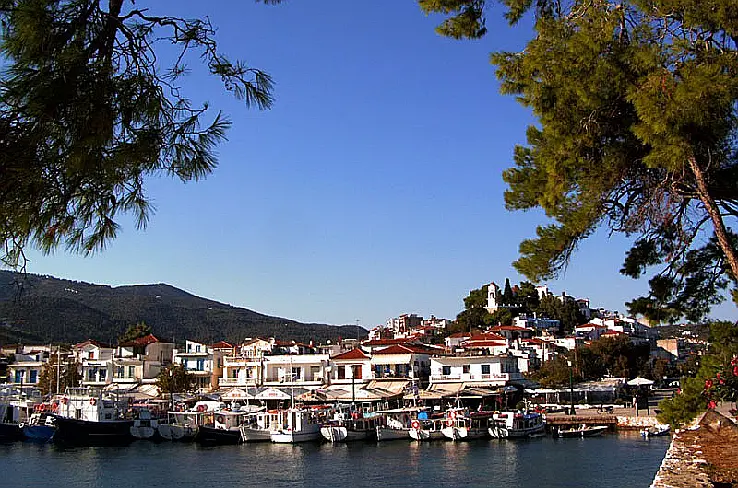 Skiathos, Stadthafen Skiathos © by Arne Nordmann (norro) CC BY-SA 3.0