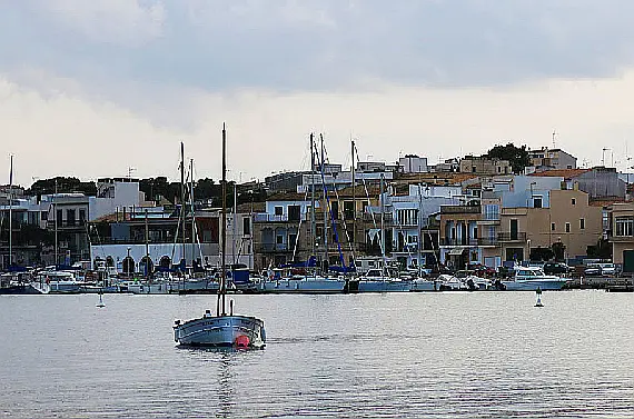  ©Enric CC BY-SA 3.0