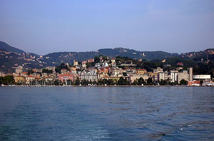 Yachtcharter La Spezia, Marina Fezzano di Portovenere © A. CC BY-SA 3.0