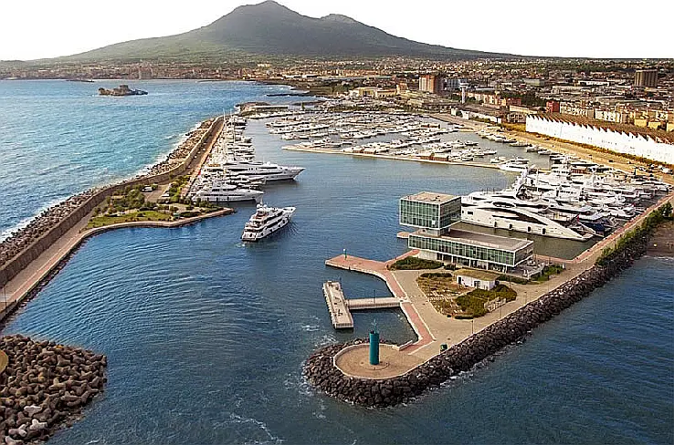 Yachtcharter Castellammare, Marina Castellammare di Stabia © marinadistabia.it