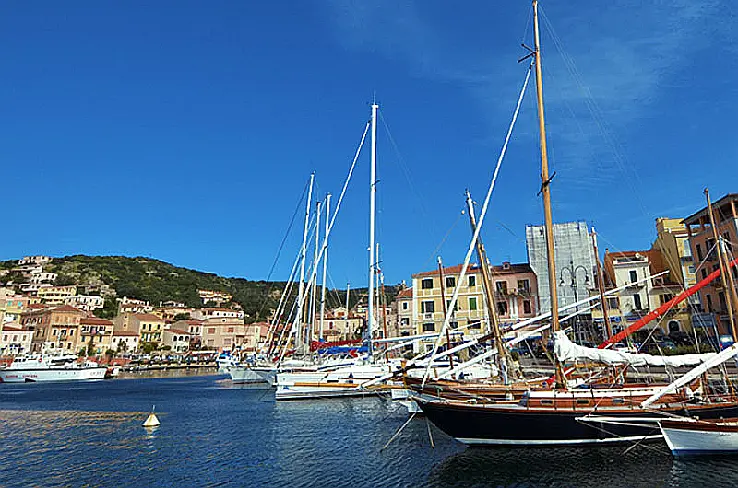 Yachtcharter La Maddalena, Porto Cala Garetta © portocalagavetta.it
