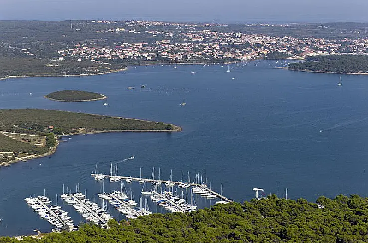 Yachtcharter Pula, ACI Marina Pomer ©aci-marina.com